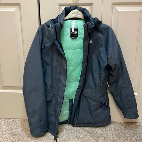 North Face ski coat - Picture 2 of 3